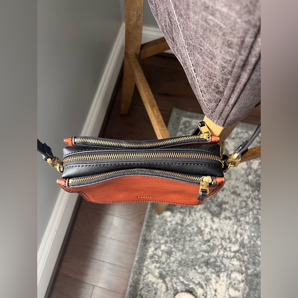 Fossil Campbell Leather Crossbody Bag - Picture 4 of 11